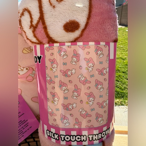 My Melody Travel Essentials Bundle - Picture 4 of 6